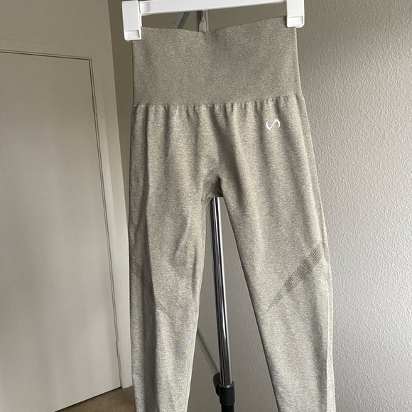 TLF seamless contour leggings - Picture 2 of 3